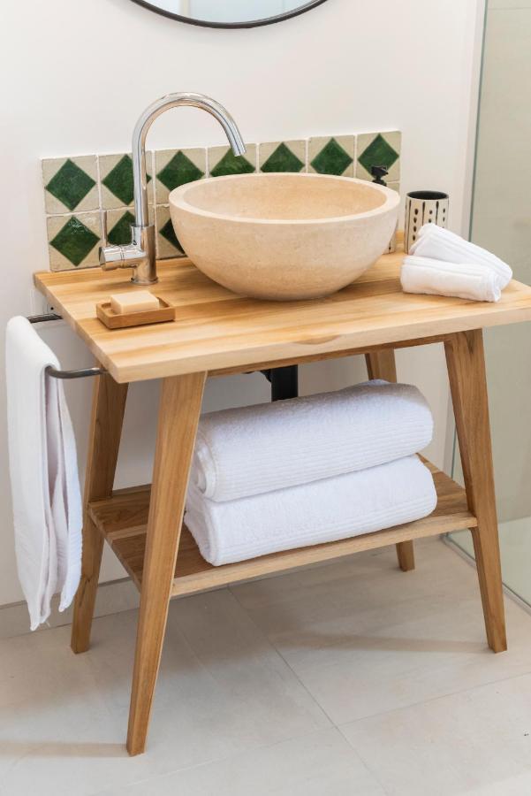 La Petite Ruche, 1 Bedroom Gite In The Luberon Apt Εξωτερικό φωτογραφία